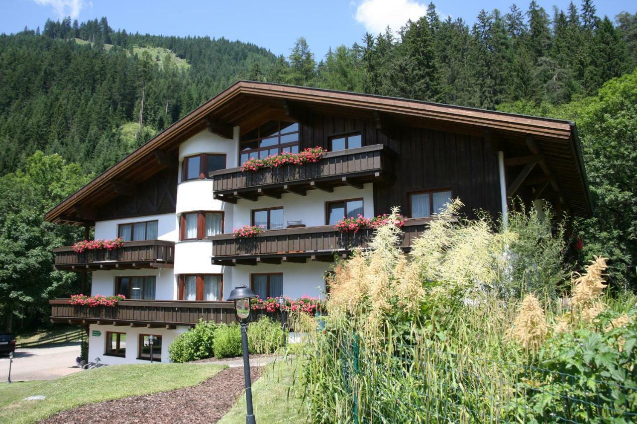 Haus Montana Apartment Elbigenalp Exterior photo